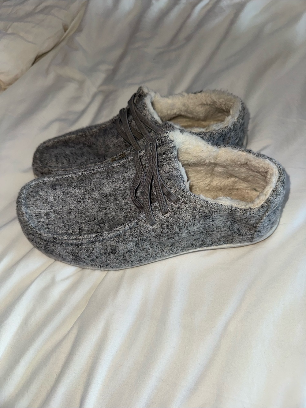 Tommy Bahama Gray Fleece-Lined Slip-On Flats